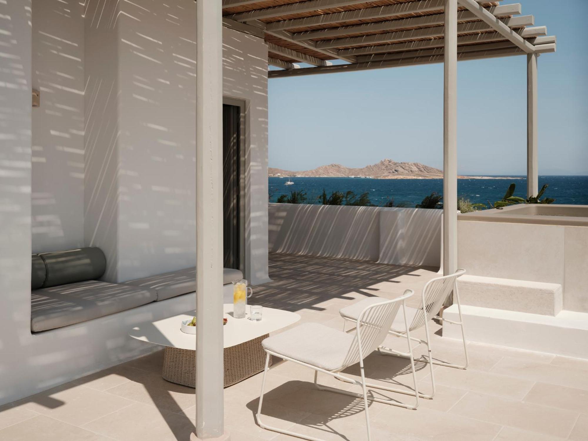 Akria Seaside Suites Naousa Eksteriør billede